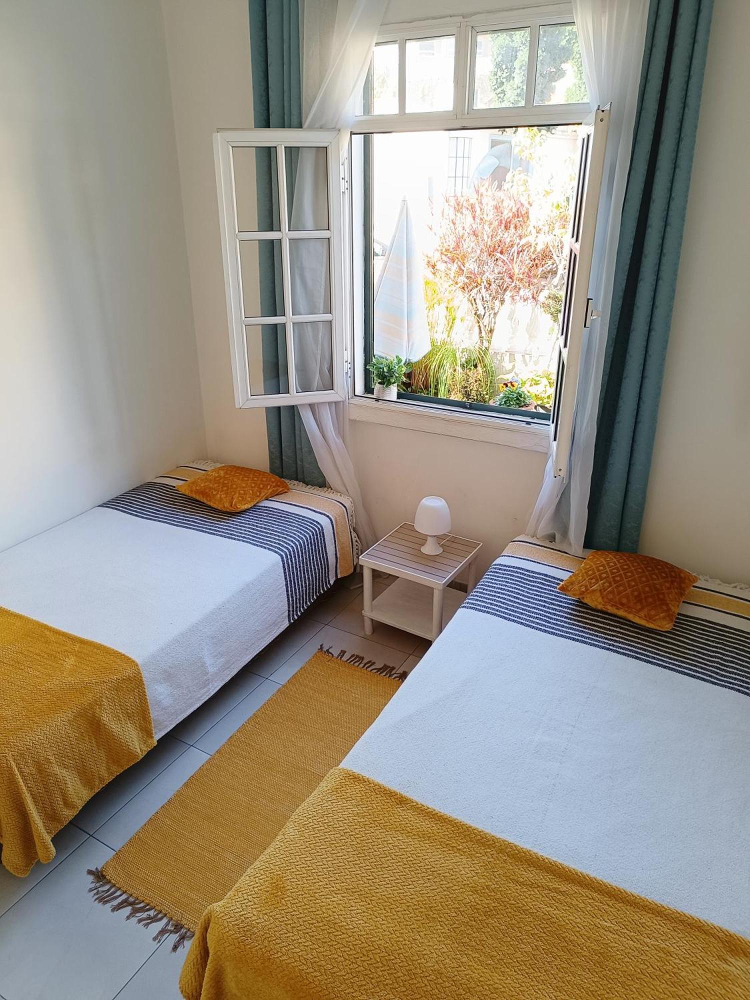 Home & Flower - Private Bedrooms Funchal Εξωτερικό φωτογραφία