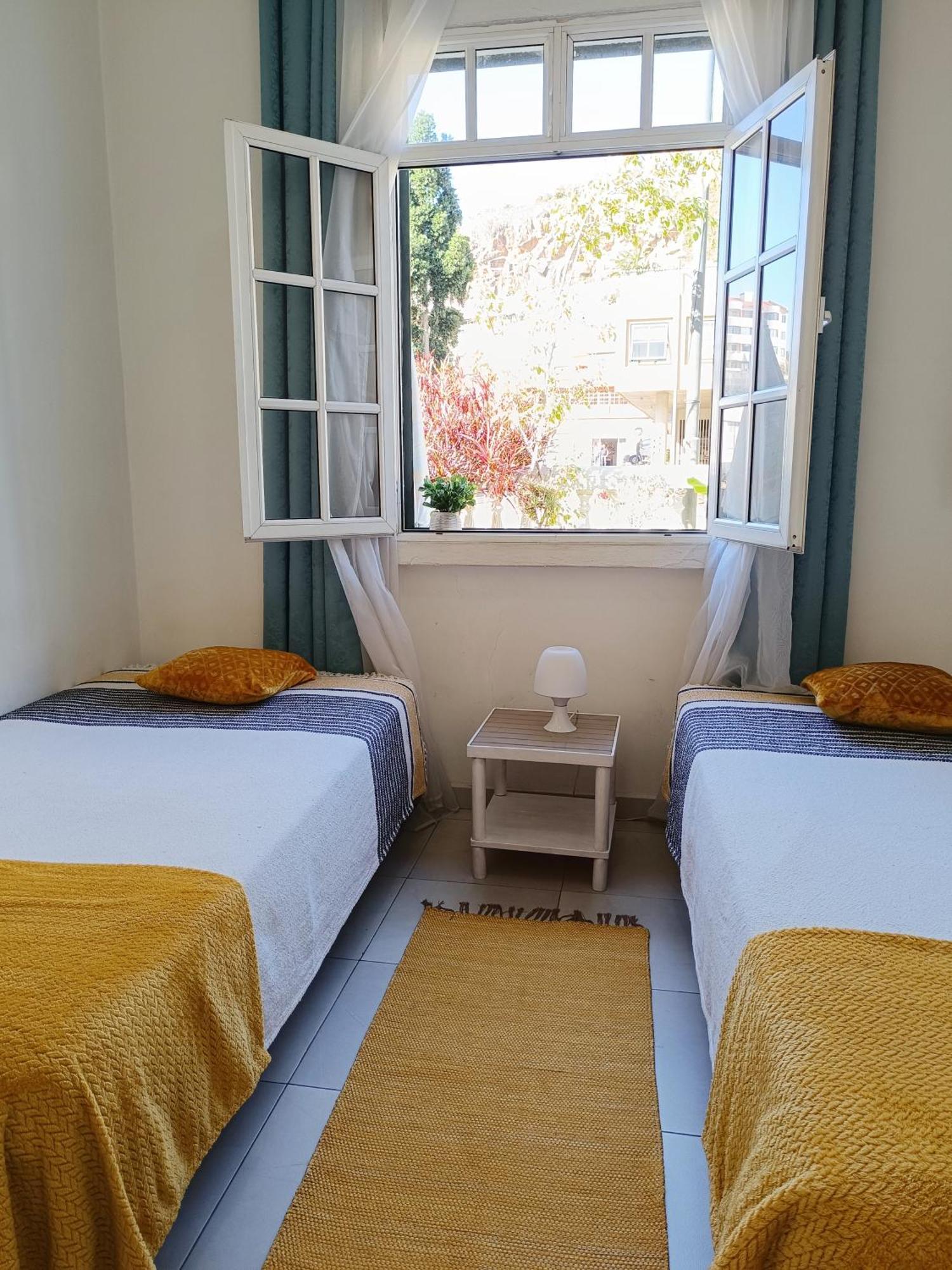 Home & Flower - Private Bedrooms Funchal Δωμάτιο φωτογραφία